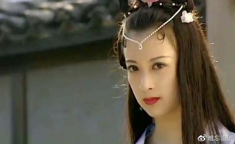 还在《薛仁贵传奇》里饰演了朝阳公主.