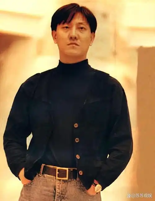 韩磊,1968年出生于内蒙古呼和浩特,中国著名男歌手.