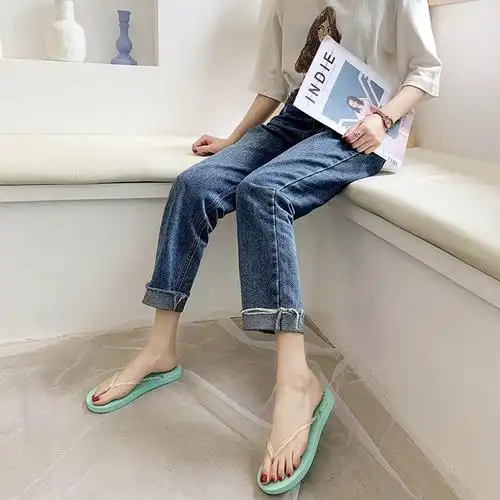 拖鞋女外穿夏人字拖时尚百搭ins潮凉拖鞋夹脚厚底网红防滑沙滩鞋