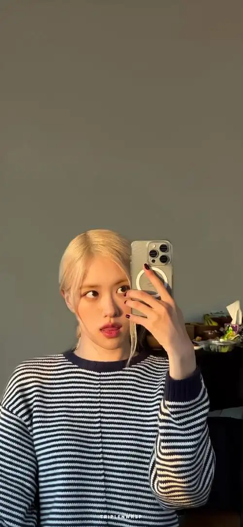 朴彩英#手机壁纸 | 06    cr.tripenwrsp