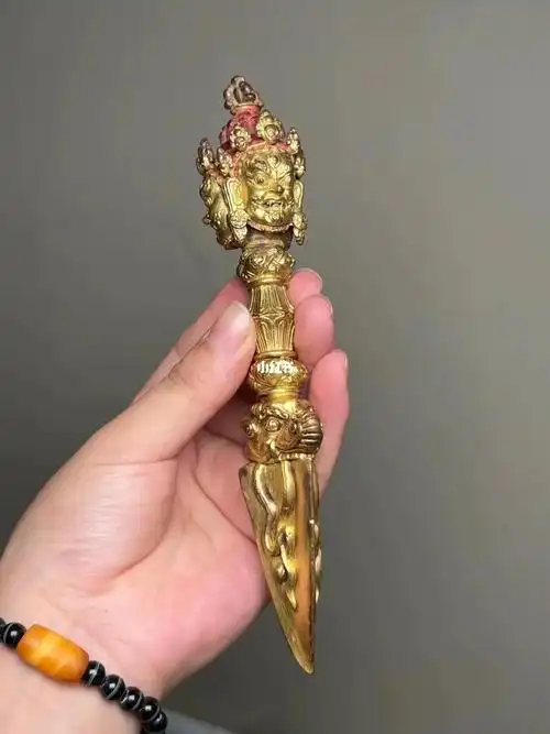 鎏金三面普巴金刚杵