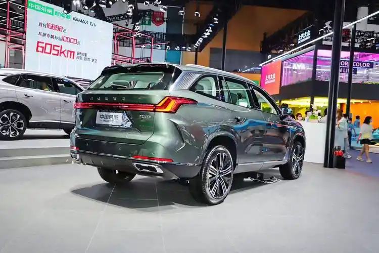 荣威rx9定位六座中型suv,17.