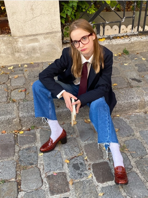 再搭一双白袜子 牛津乐福鞋,小个子可以穿3~5cm带跟的更显高!