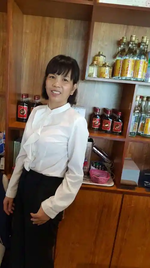 46岁离异女征婚照片(id:2159445)_广东佛山征婚交友_我主良缘网