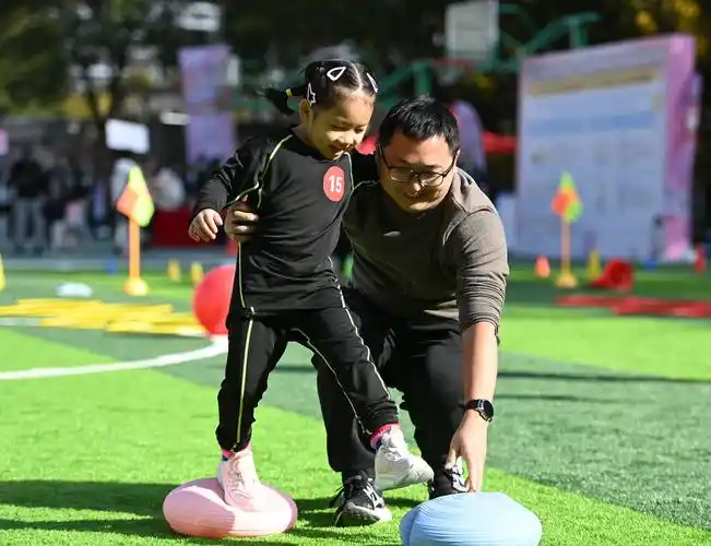 萌娃,帅爸,靓妈一起来运动,静安"大宁杯"家庭亲子运动会