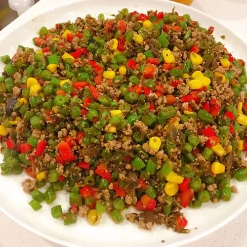 wsliuzx1做的四季豆肉末橄榄菜
