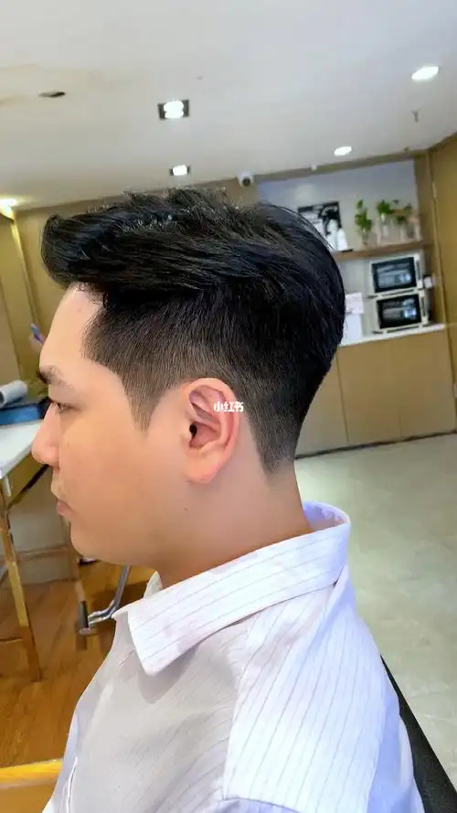 雾感男发男士发型参考成功人士发型