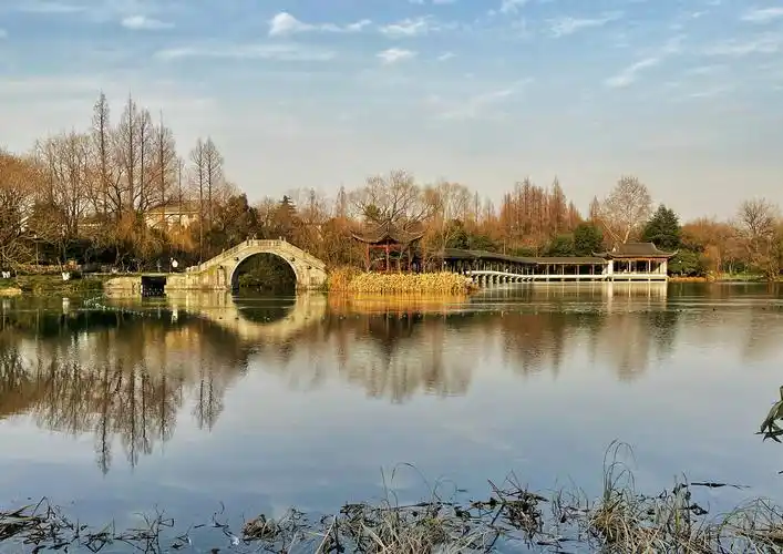迷人的杭州西湖冬景