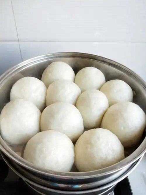 七彩-21做的豆沙包