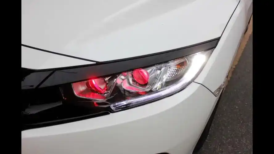 成都思域改车灯改装升级led双光透镜大灯加红色恶魔眼-汽车视频-搜狐