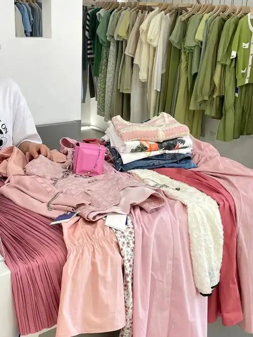 杭州探店又来百元服装店进货了
