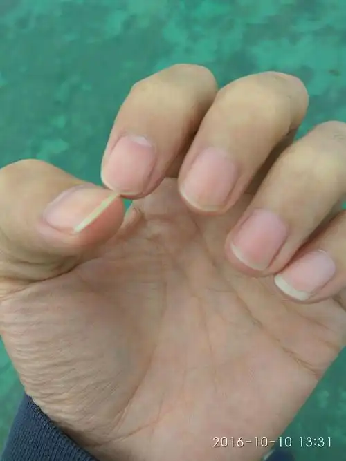 男生的指甲该留多长