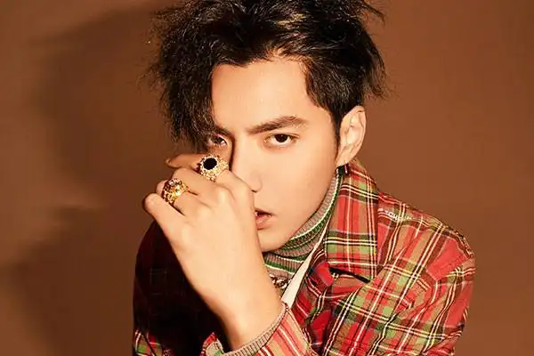 吴亦凡个人资料 - 吴亦凡身高/年龄/国籍/都美竹 - 星爪时尚网