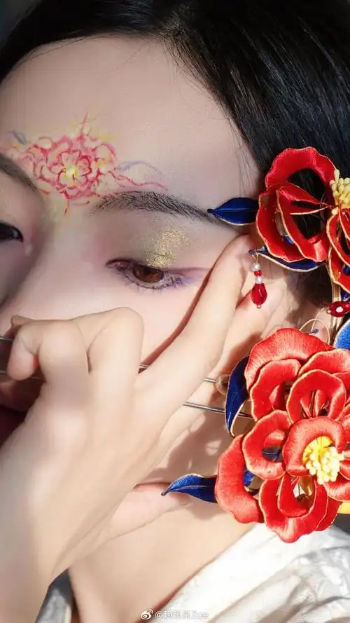 灵感来源:这个美丽的簪子