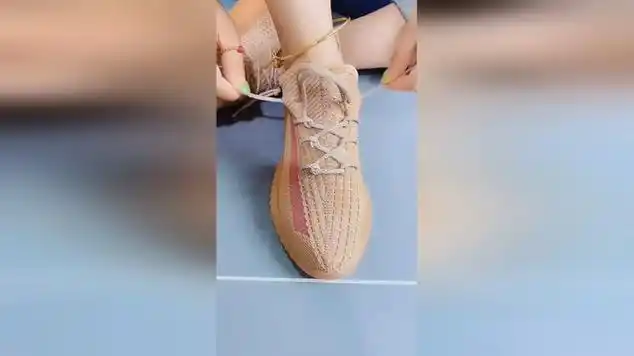 椰子鞋正确的系鞋带方式