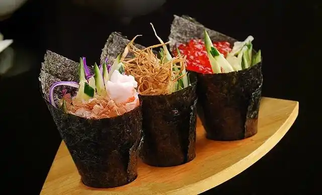 【筱义寿司】肉松手卷1份,提供免费wifi,享受美味,从此开始