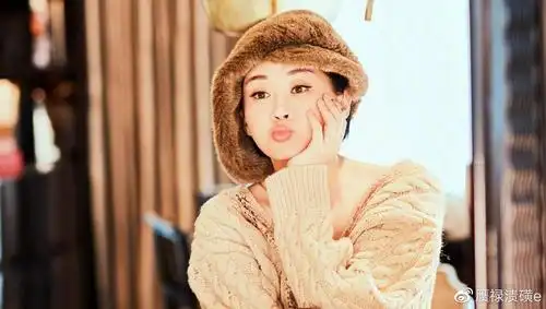 51岁的许晴只恋爱不结婚人生没有低潮