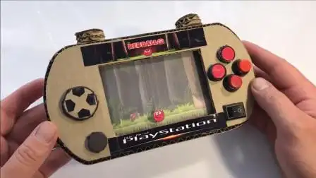 小伙用硬纸板diy自制索尼psp掌中宝游戏机,网友:这操作够骚气