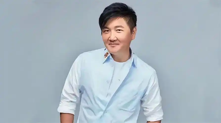 回顾演员姚刚:年过半百无儿女,52岁婚姻成困扰,还没成家就老了