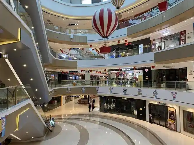 万达广场"空"了,百货大楼"空"了新乡也就"空"了.