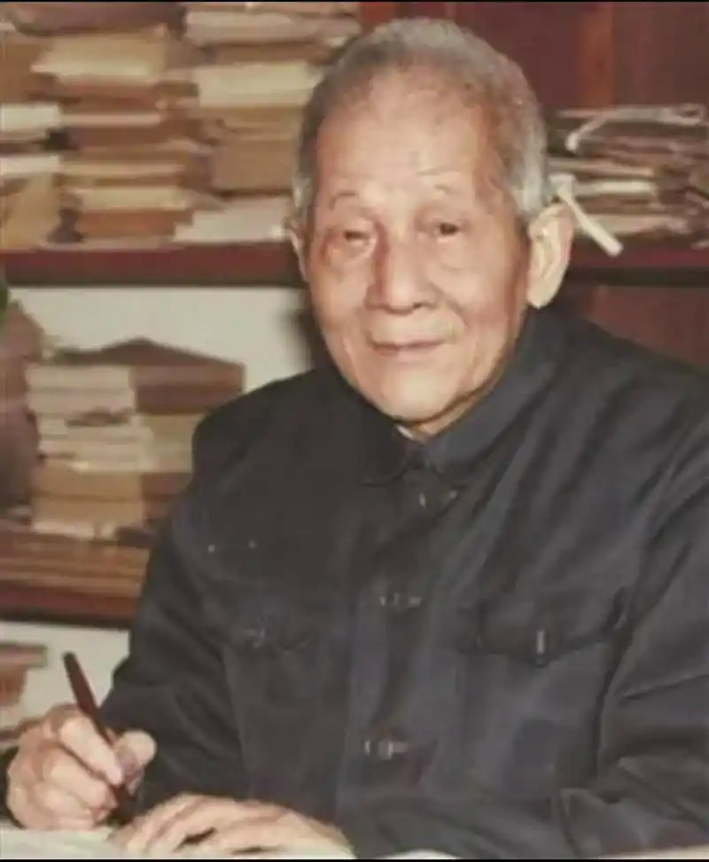 他是著名历史学家,太平天国史研究专家 罗尔纲主要从事太平天国史与