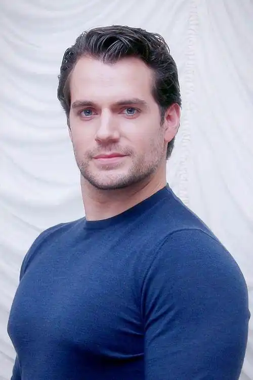 被评选"英国最帅男人" "全球性感男士"的"超人",身材太好