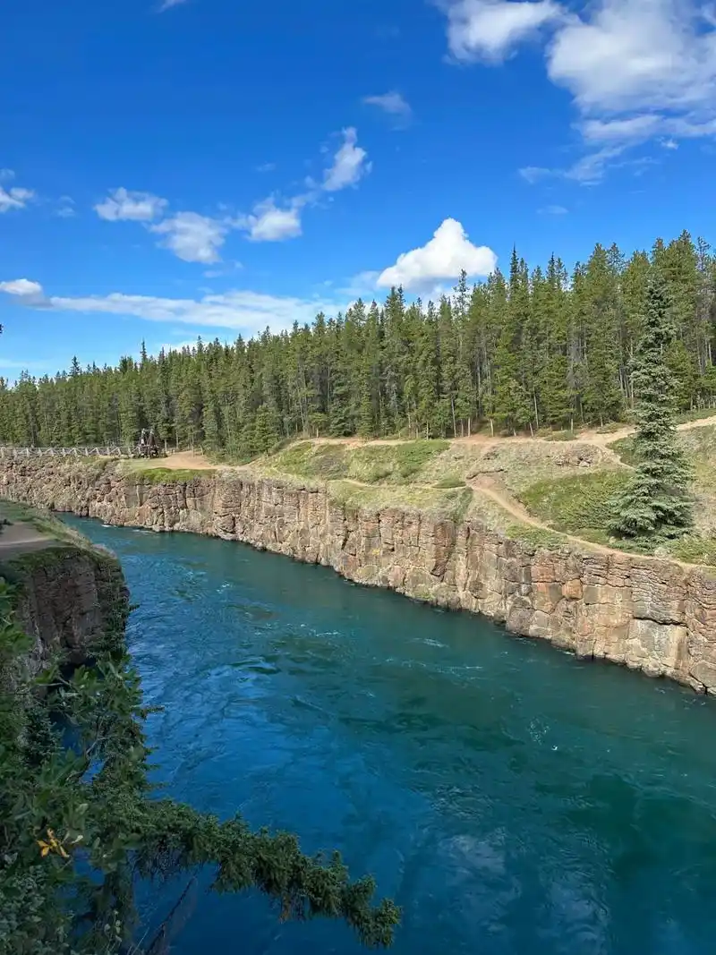 altin小镇.atlin是不列颠哥伦比亚省西北角的一个小而 - 抖音