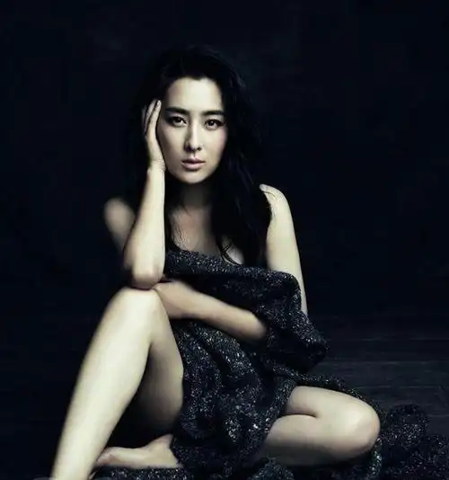 马苏身材照片马苏美胸写真