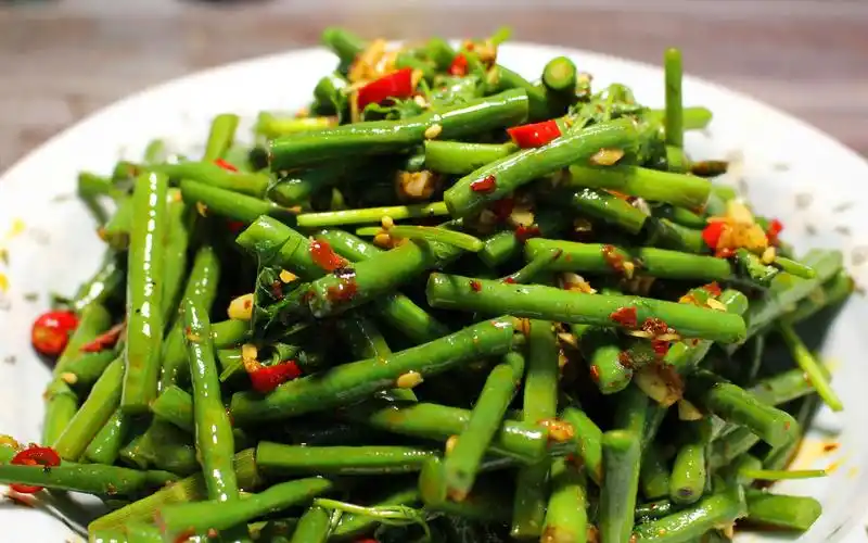 大厨教你一道凉菜红油豆角麻辣过瘾开胃下饭好吃到停不下来