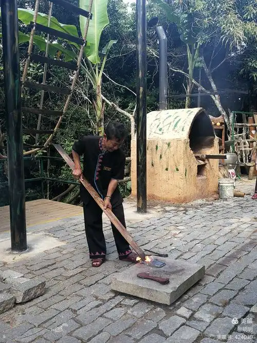 赤脚踩烧红的钢板