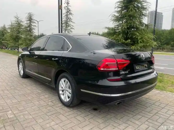 大众帕萨特2017款330tsidsg尊荣版