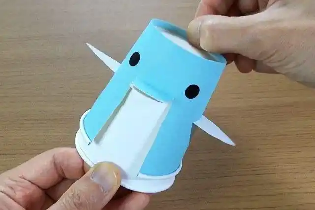 制作材料盘子贴纸女孩益智玩具儿童纸盘纸杯画商品废物利用diy用纸杯