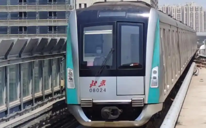 [北京地铁]8号线08024车瀛海出站折返