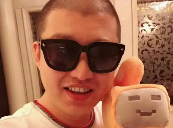 二驴的怎么不直播了(官方为什么让二驴回归了)-东哥百科