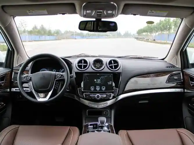 中控在哪里怎么从中控看出车品牌