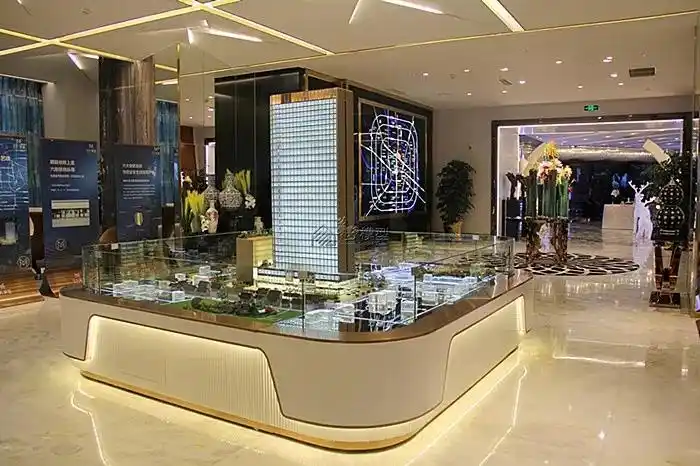 移动式沙盘底座是在与展厅风格相契合的情况下还要考虑更加便携式