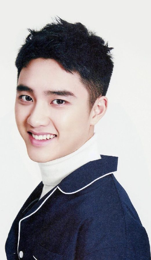 都暻秀,笑起来的时候眼里有星星,可爱到爆炸!