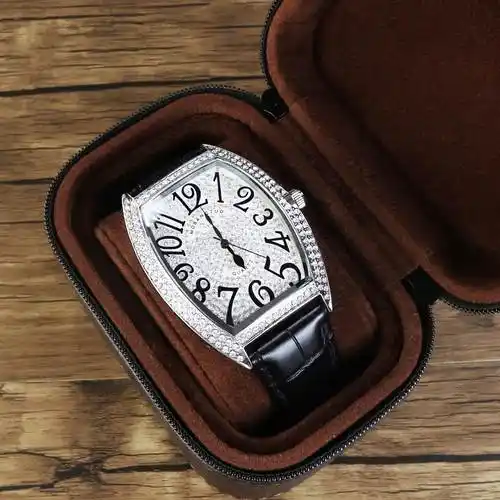 2022新款男士手表法兰克酒桶型真皮带镶钻潮流满天星方形情侣腕表