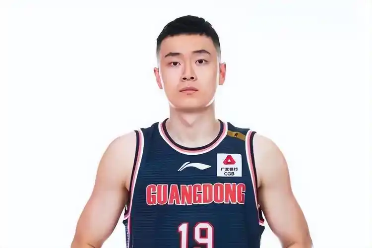 马力克晒帅照球迷冷嘲热讽小号撩妹这就是杜导说的来当网红