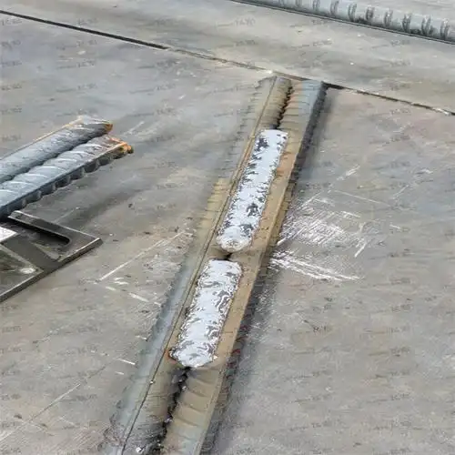 钢筋盖梁骨架片焊接机器人智能工业焊接机器人