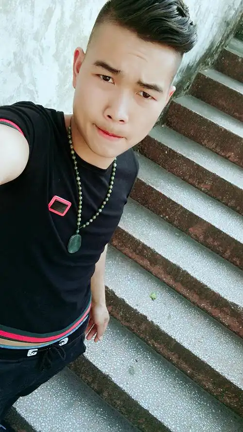 阳少高清直播回放_阳少小视频_阳少神曲 _ 阳少资料大全 - yy live