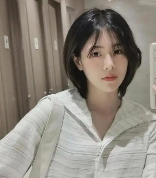 立体又蓬松,美到自己都不认识自己了(圆脸女生短发图片女2020最新款)