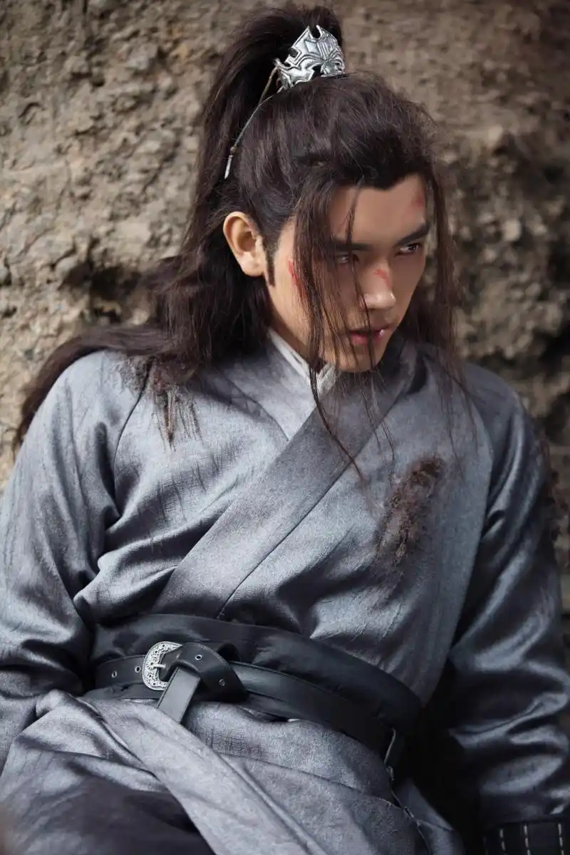 前路漫漫,路路平坦,这条天醒者之路,陪路平一起走吧 少年醒,天下平!