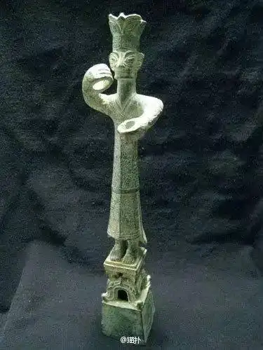 三星堆青铜像:文物中的泥石流
