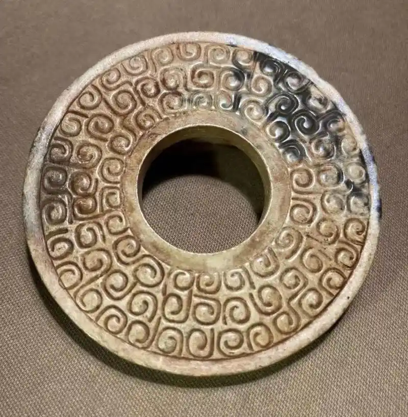 西汉,谷纹璧.#古玉文化传播 #传统文化 #收藏爱好者 #玉 - 抖音