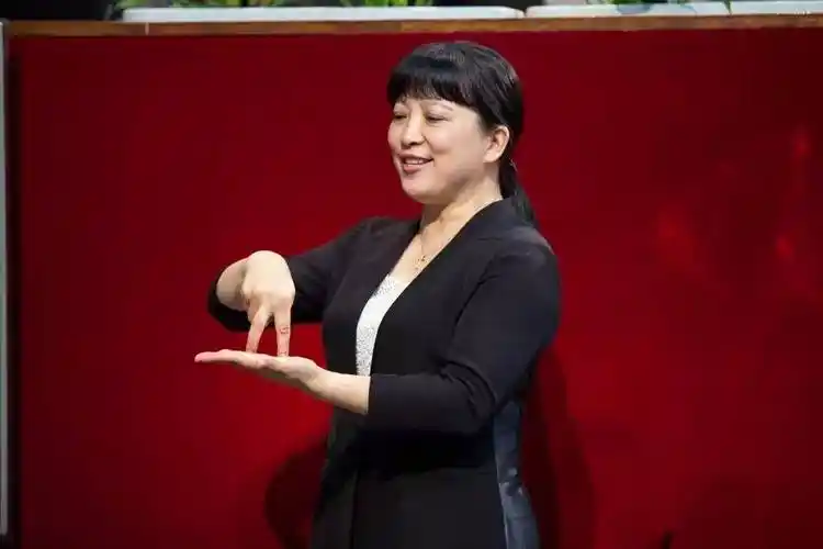 20160710崇一堂讲道视频分享启示录第三讲羔羊与大红龙卢乾坤牧师