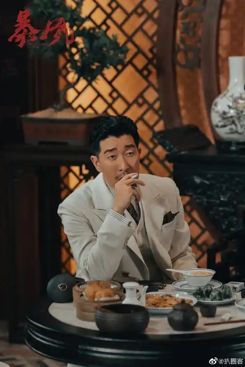 王千源暴风剧照港风感