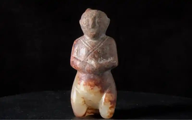 高古玉收藏玉跪人