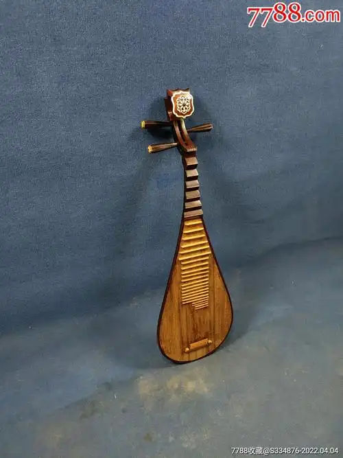 民国时期红木精品琵琶