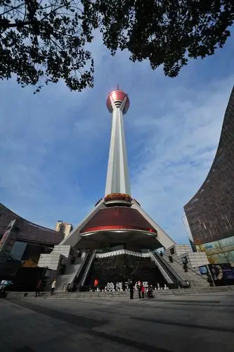 冬日暖阳让都市更岀彩